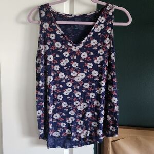 dip navy/white/red floral tank top